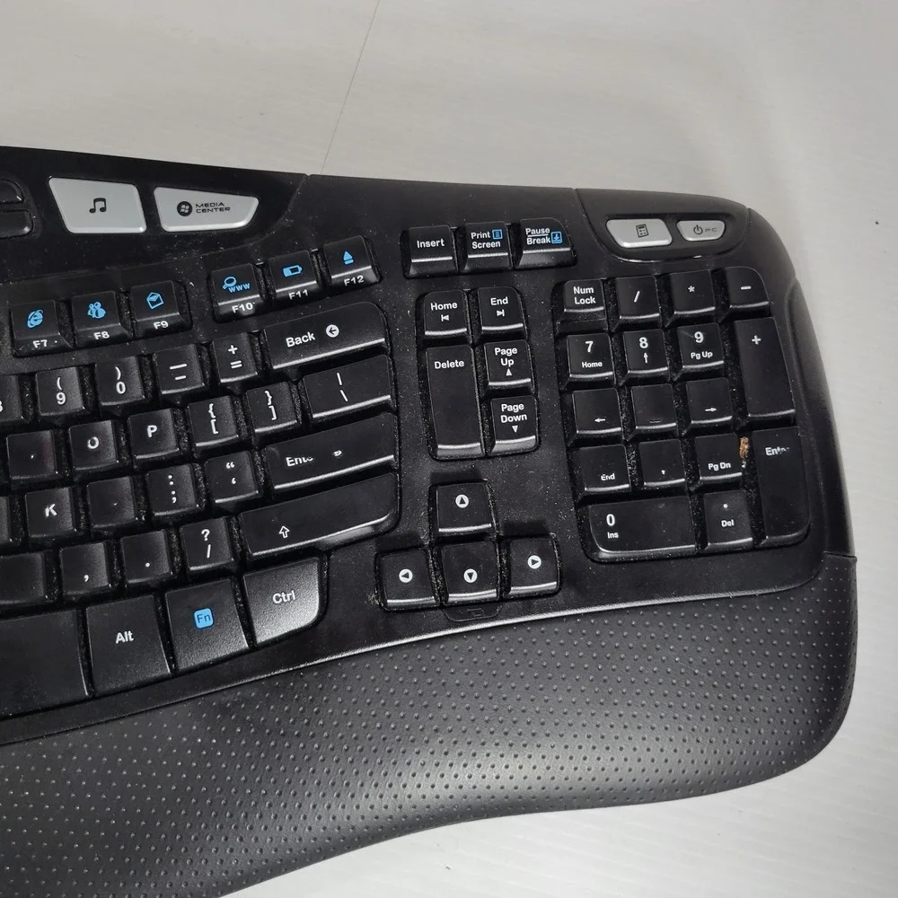 Logitech K350 920-001996 Comfort Wave Wireless Keyboard Black TESTED NO RECIEVER